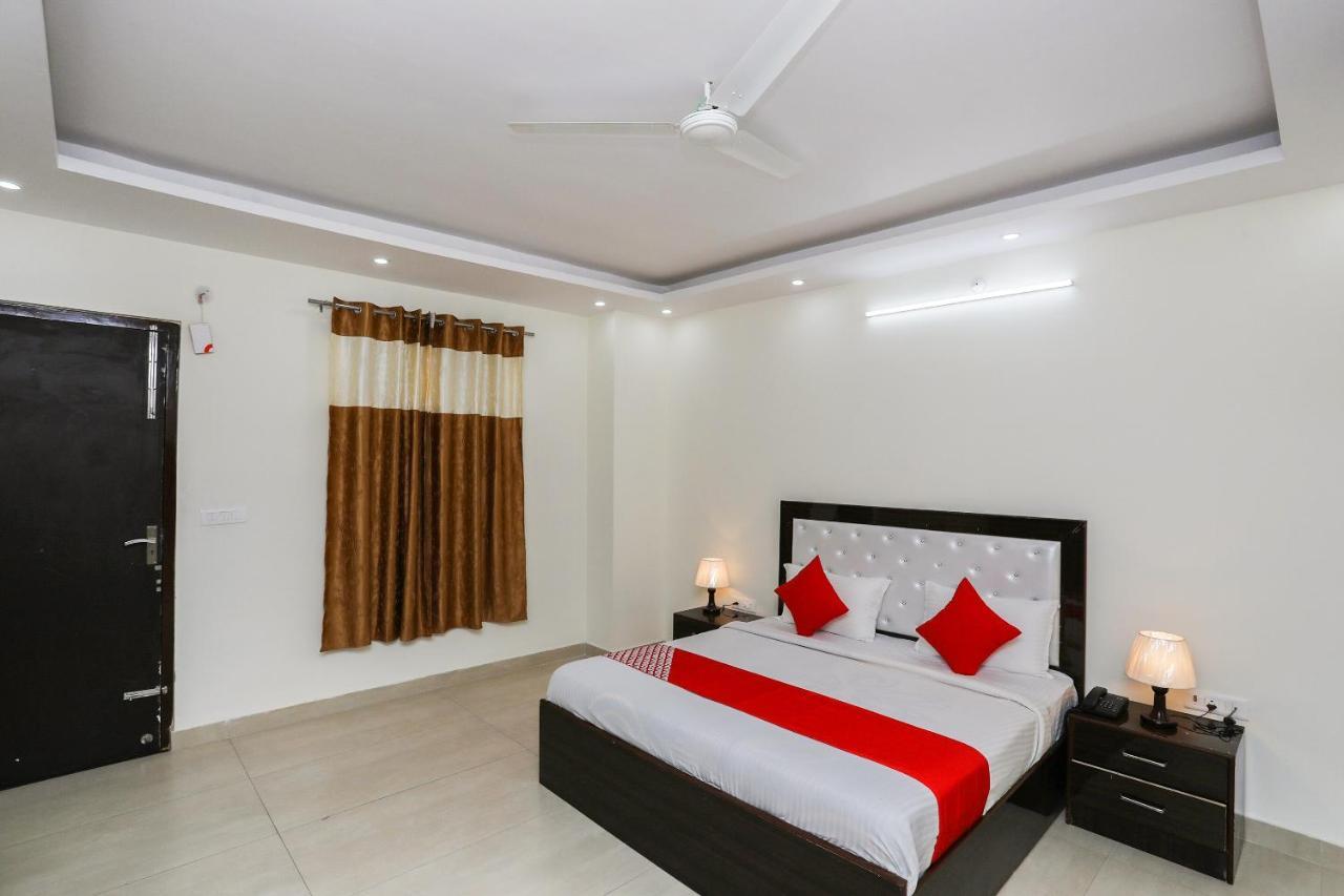 Oyo 35511 Hotel Park View Rohtak Exterior photo
